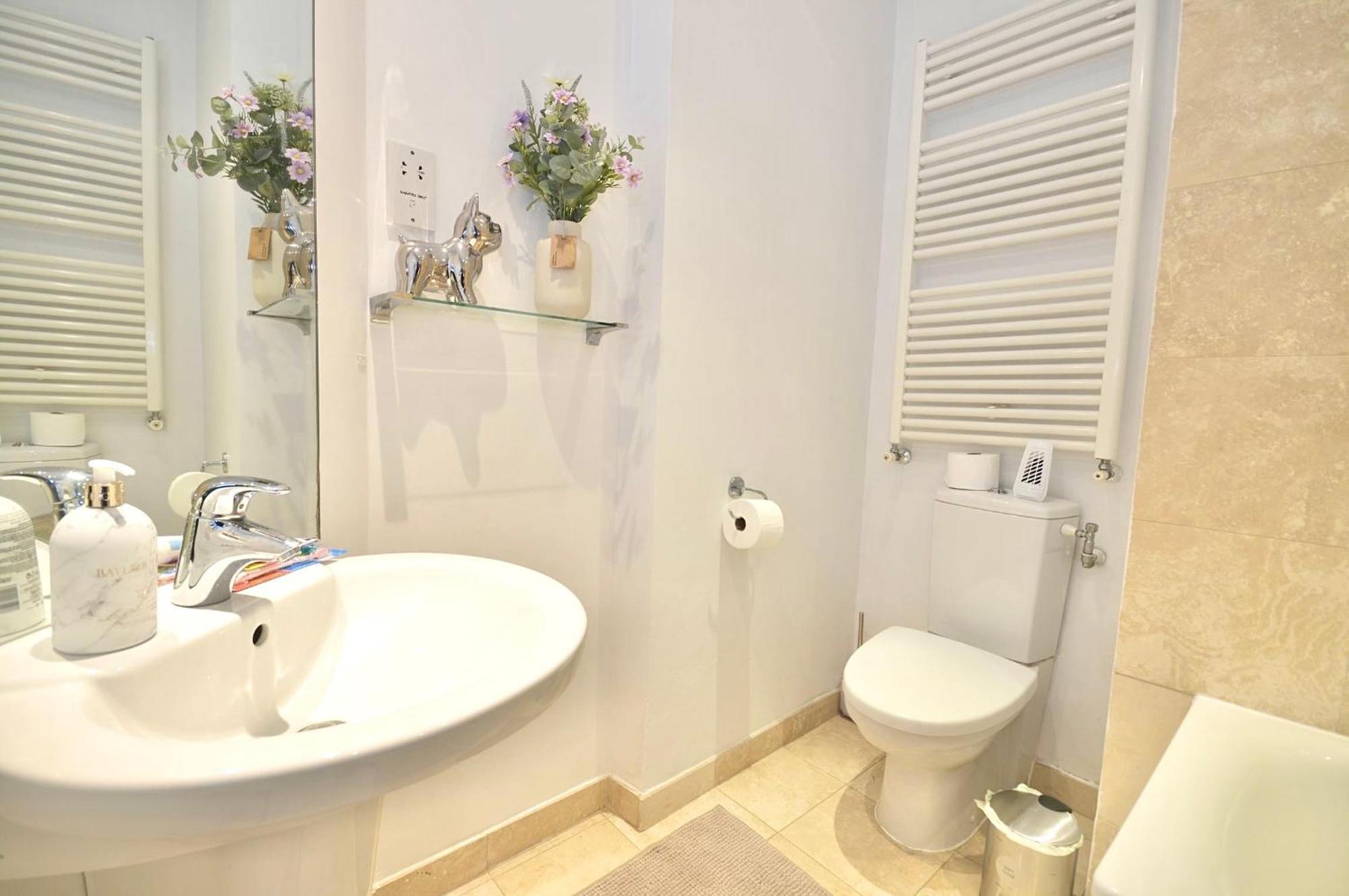 Kensington Apartment, Breakfast, 2 Baths لندن المظهر الخارجي الصورة