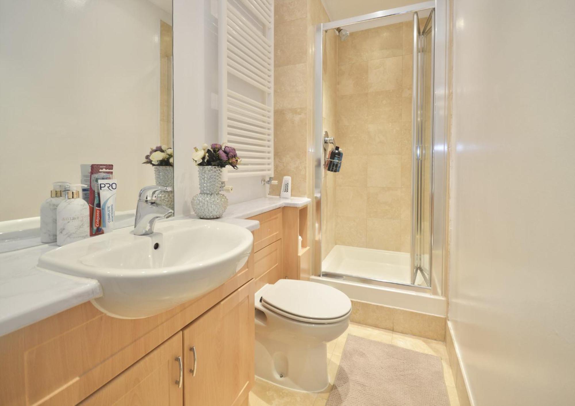 Kensington Apartment, Breakfast, 2 Baths لندن المظهر الخارجي الصورة